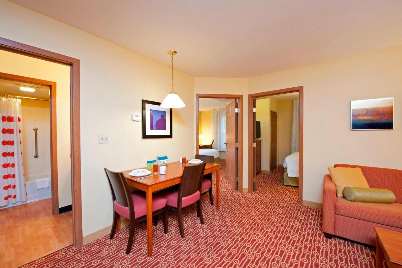 ทาวน์เพลซ สวีท บรูมมิงตัน Hotel บลูมมิงตัน ภายนอก รูปภาพ