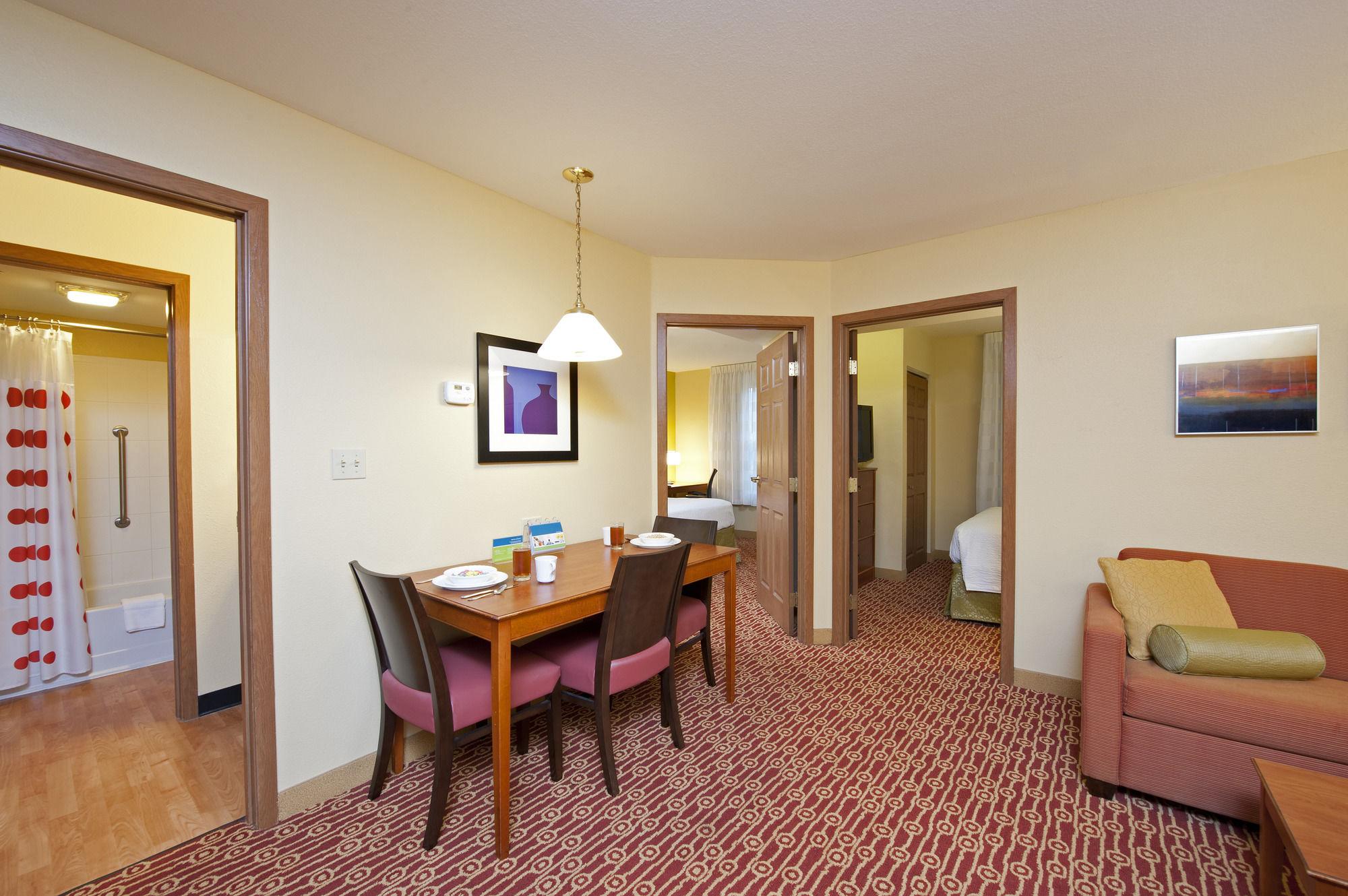 ทาวน์เพลซ สวีท บรูมมิงตัน Hotel บลูมมิงตัน ภายนอก รูปภาพ